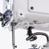 Jack JK-T1377E, електромеханічна гудзикова швейна машина ланцюгового стібка з вбудованим сервомотором