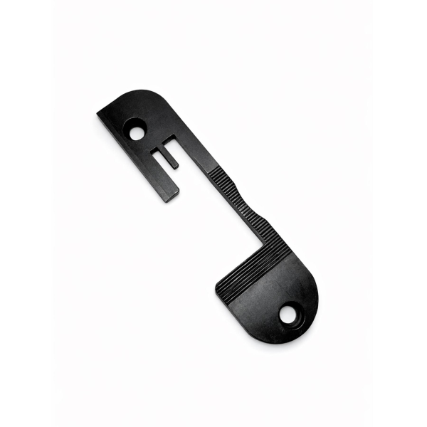 AEE12.5D B Голкова пластина для швейної машини BML-1510BAE