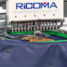 Ricoma MT-1502 комерційна двоголова, 15-голкова вишивальна машина з 7" HD LCD сенсорним дисплеєм