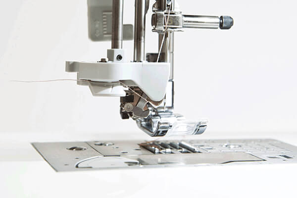 Улучшенный нитевдеватель Brother Innov-is F410