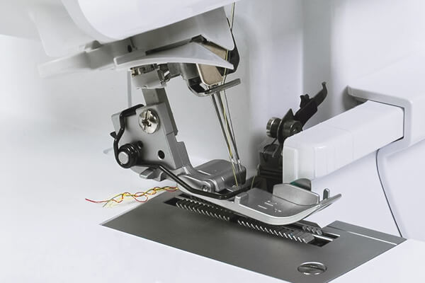 Brother Airflow 3000 — вдосконалений нитковтягувач голок