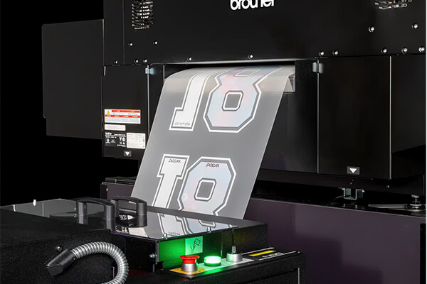 Високоефективний рулонний DTF-друк — Brother GTXpro R2R